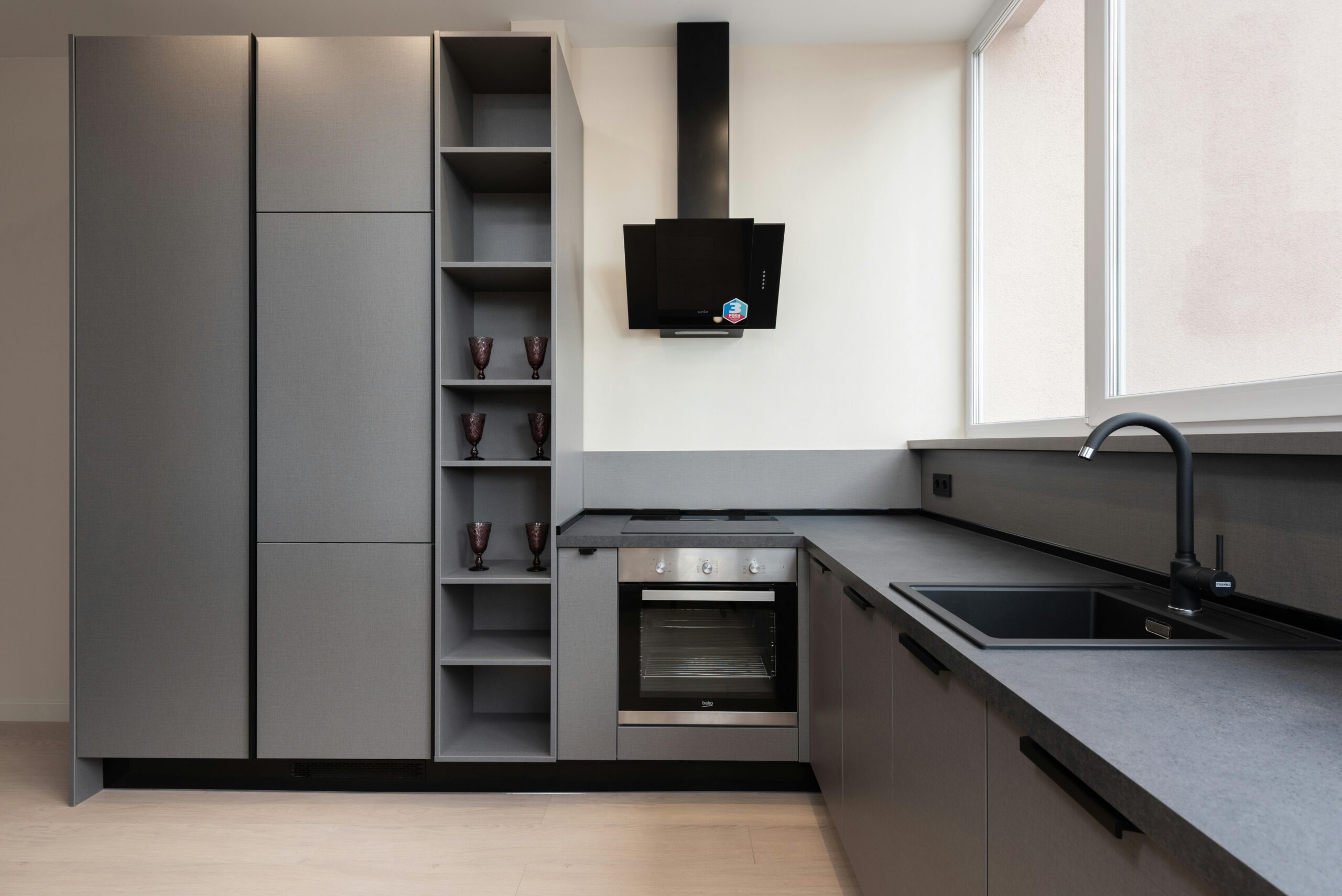 Parallel kitchen with smart storage